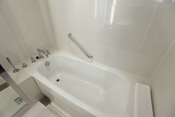 Cost of Bathtub Repair in Keller